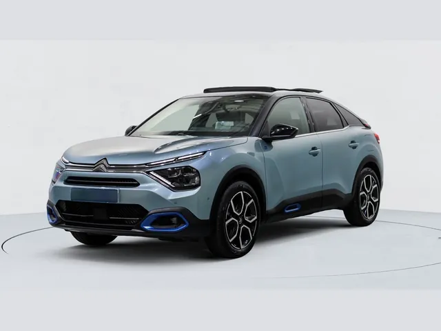 Citroën C4 50 kWh - 136 Shine +Toit ouvrant